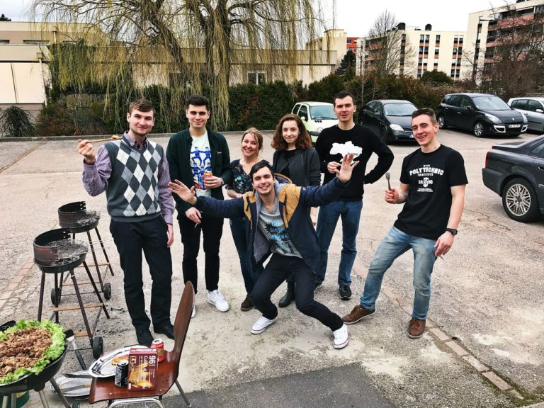 Мін Нансі, Лорія